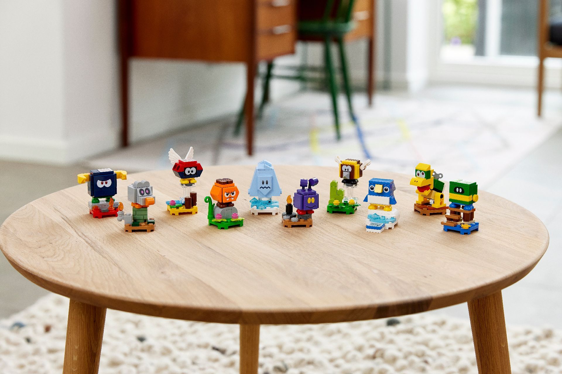 LEGO® Character Packs – Series 4