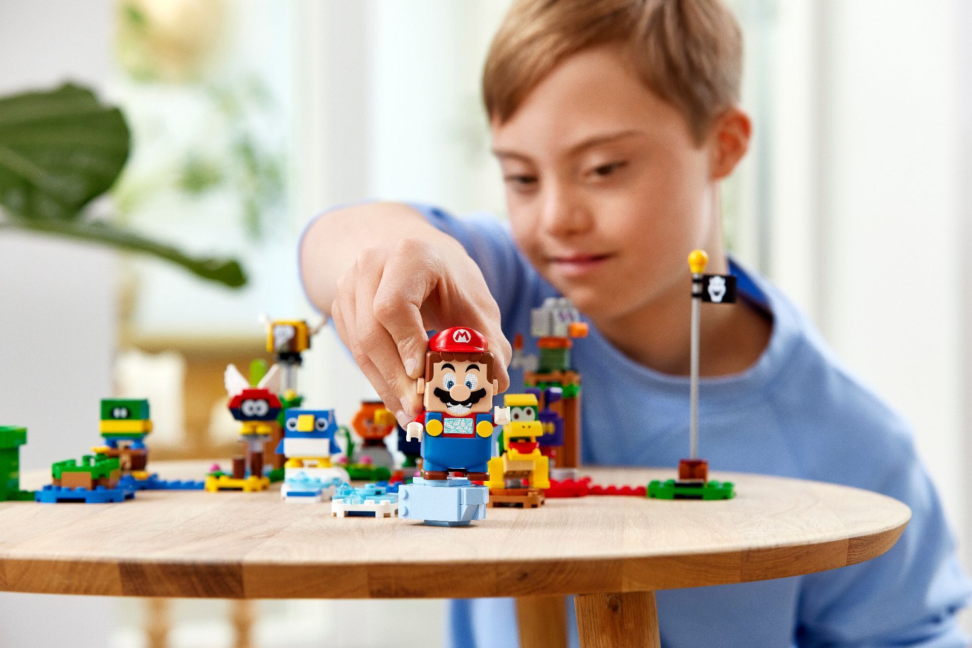 LEGO® Character Packs – Series 4