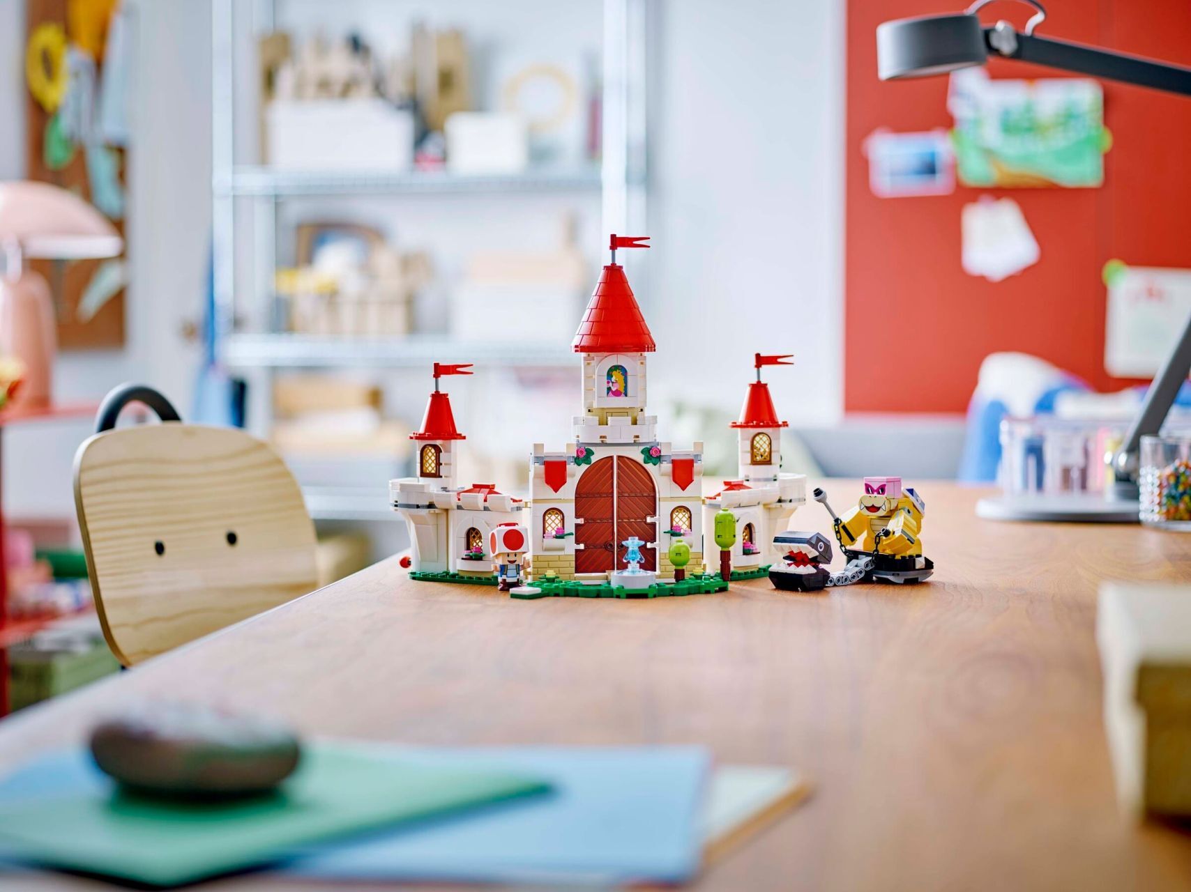 LEGO® Battle with Roy at Peach's Castle