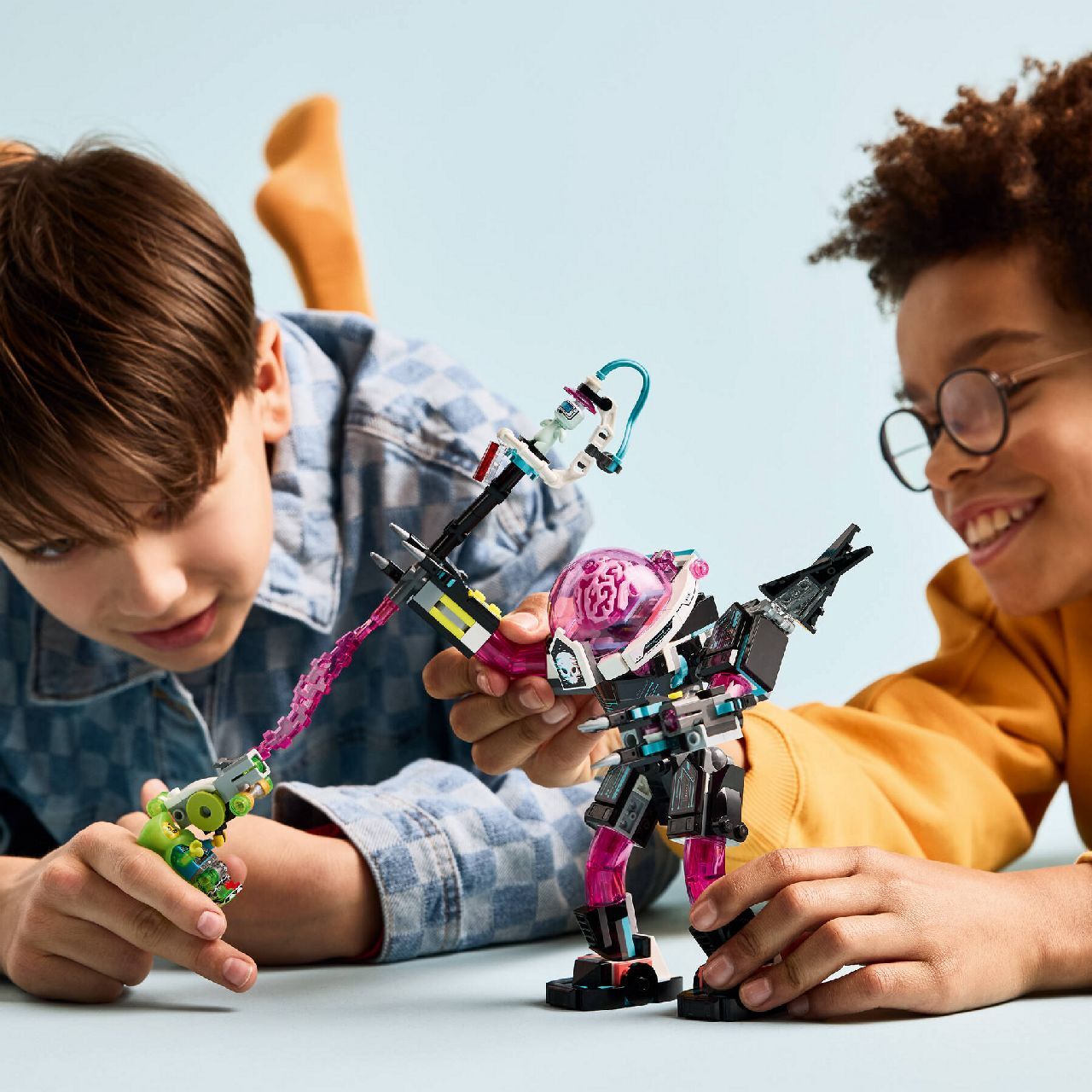 LEGO® Mateo vs. Cyber Brain Mech