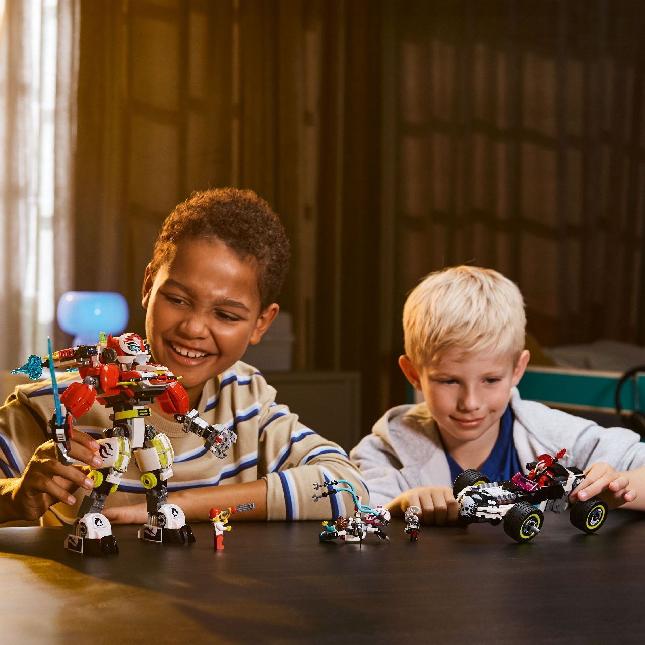 LEGO® Cooper's Tiger Mech & Zero's Hot Rod Car