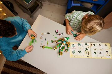 LEGO® Fox Guardian Mech