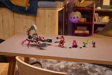 LEGO® Nightmare Scorpion Digger