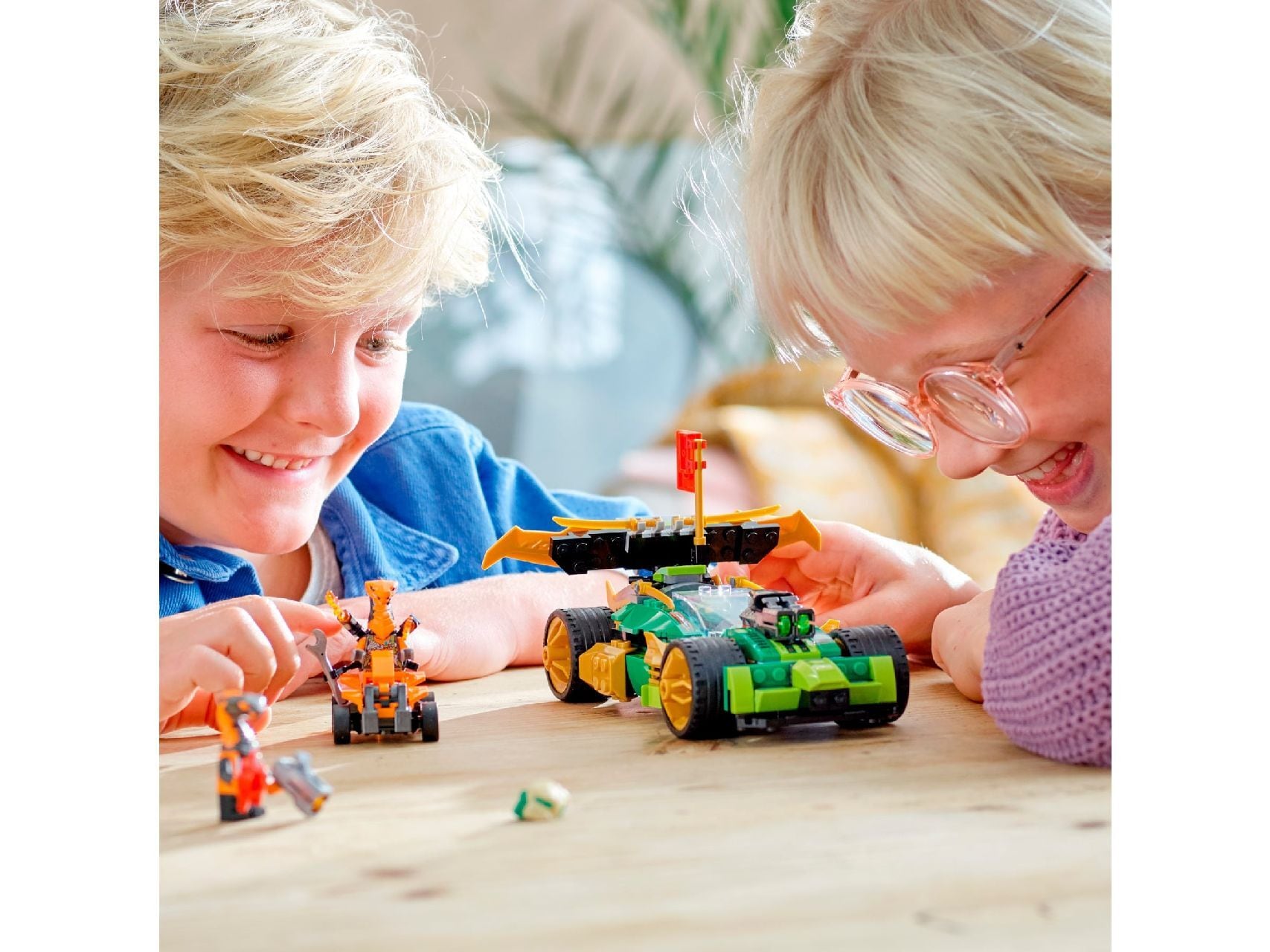 LEGO® Lloyd’s Race Car EVO