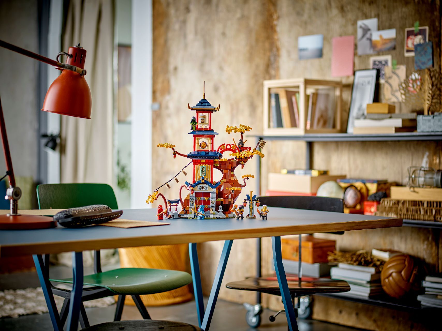 LEGO® Temple of the Dragon Energy Cores