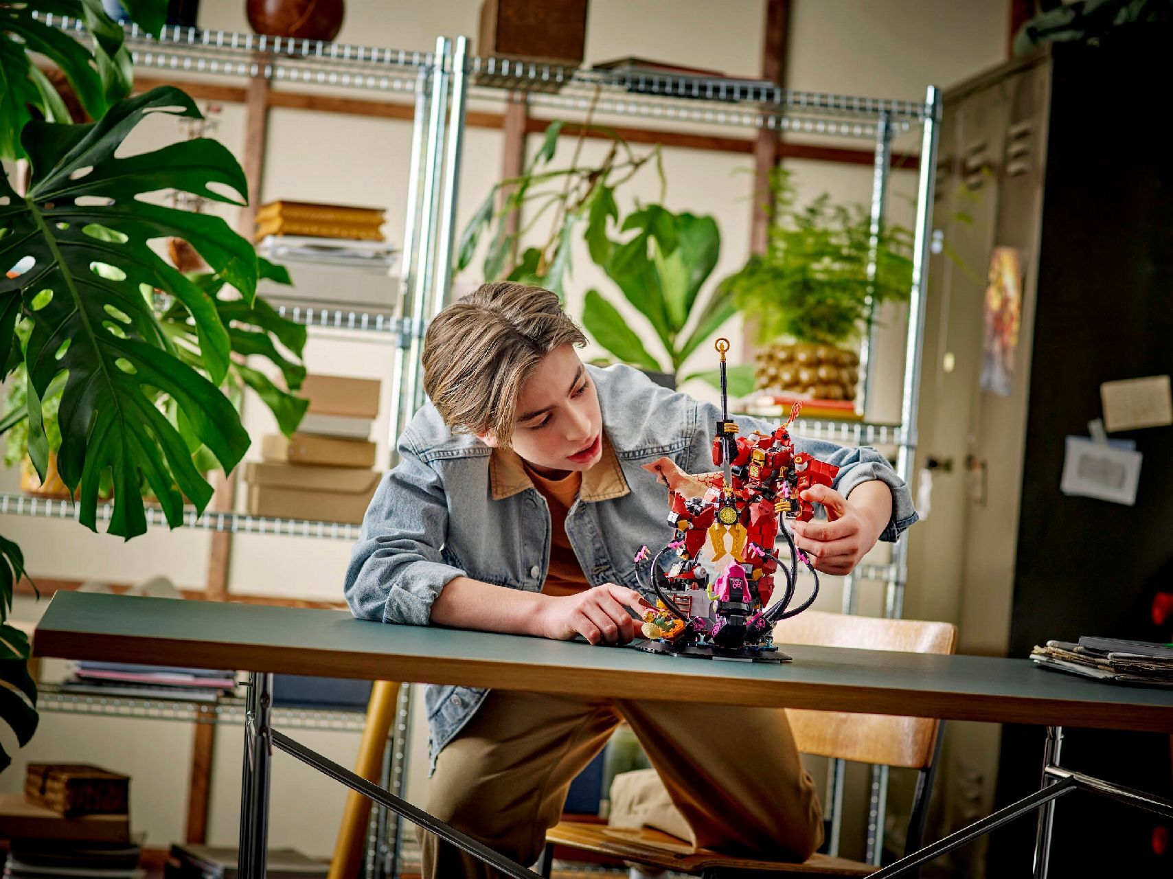 LEGO® The Fire Knight Mech