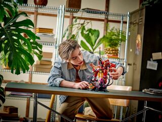 LEGO® The Fire Knight Mech