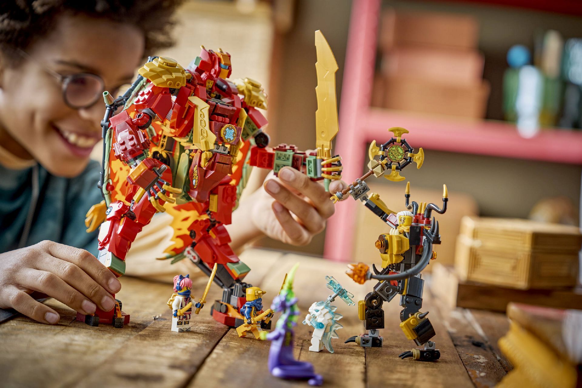 LEGO® Wyldfyre's Transforming Dragon Mech