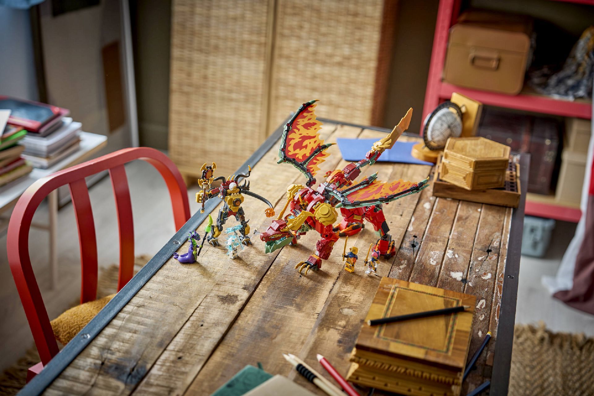 LEGO® Wyldfyre's Transforming Dragon Mech