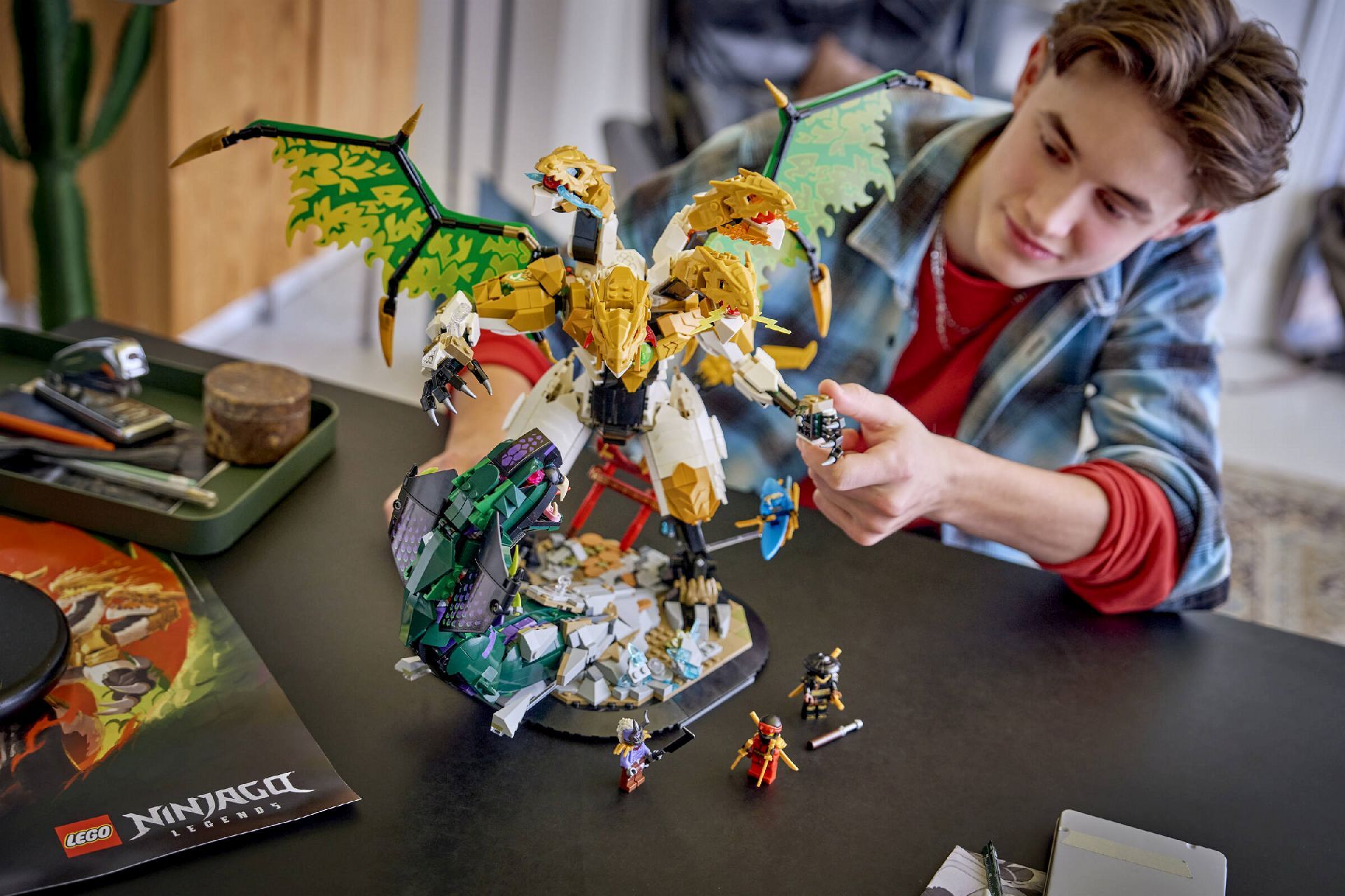 LEGO® Ultra Dragon Battle