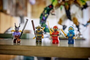 LEGO® Ultra Dragon Battle