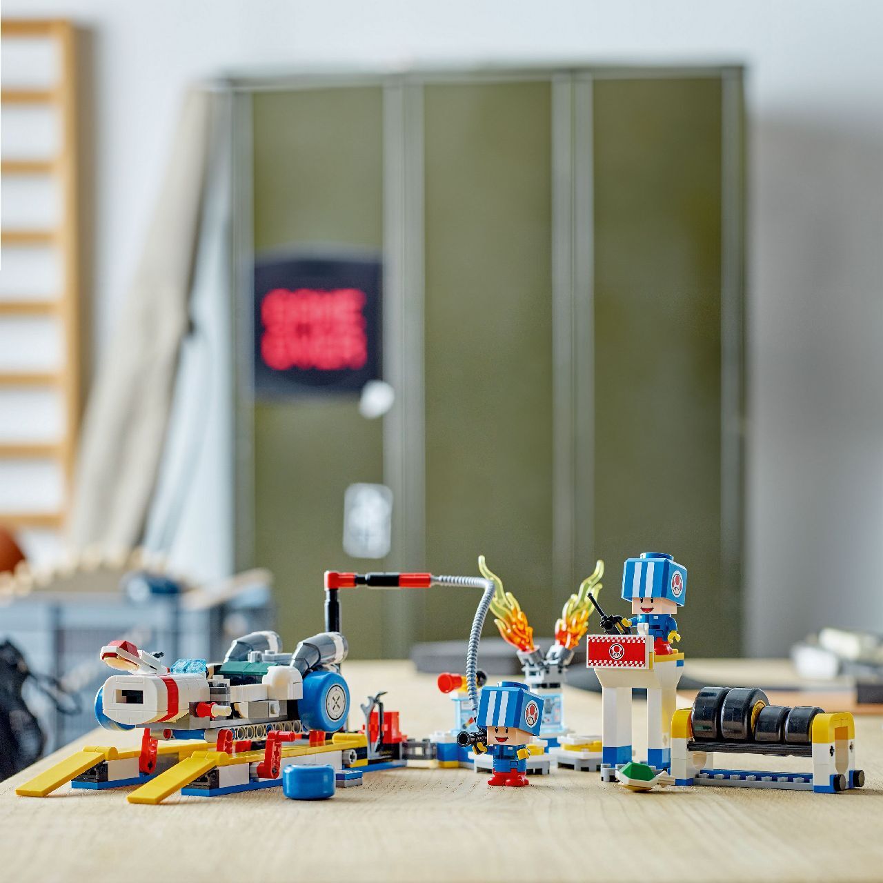 LEGO® Mario Kart™ – Toad's Garage