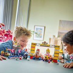 LEGO® Mario Kart™ – Baby Peach & Grand Prix Set