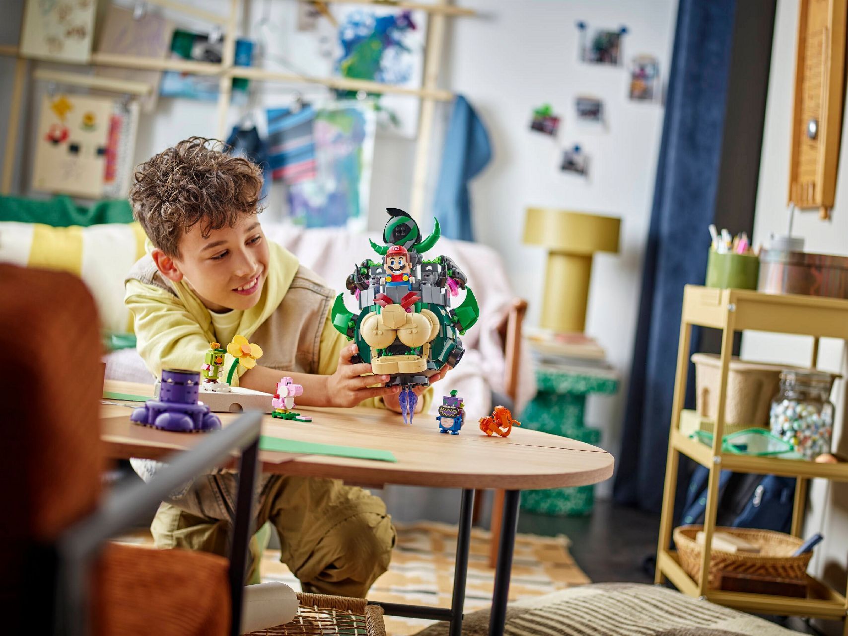 LEGO® Prince Florian & Castle Bowser