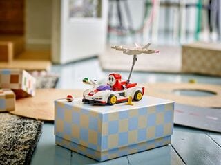 LEGO® Mario Kart™ – Shy Guy & P-Wing