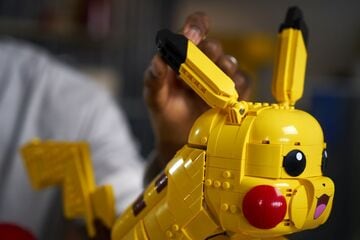 LEGO® Pikachu and Poké Ball