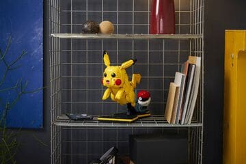 LEGO® Pikachu and Poké Ball