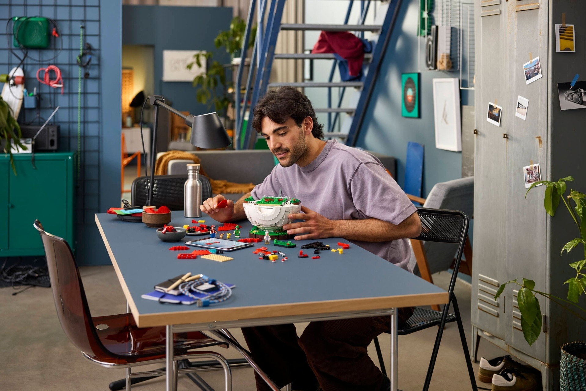 LEGO® Iconic Trainer Moments Poké Ball