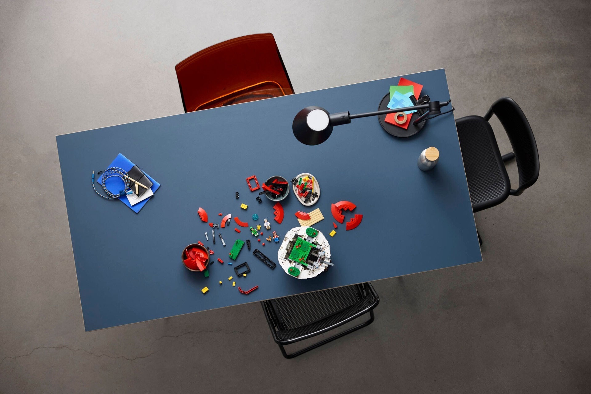 LEGO® Iconic Trainer Moments Poké Ball