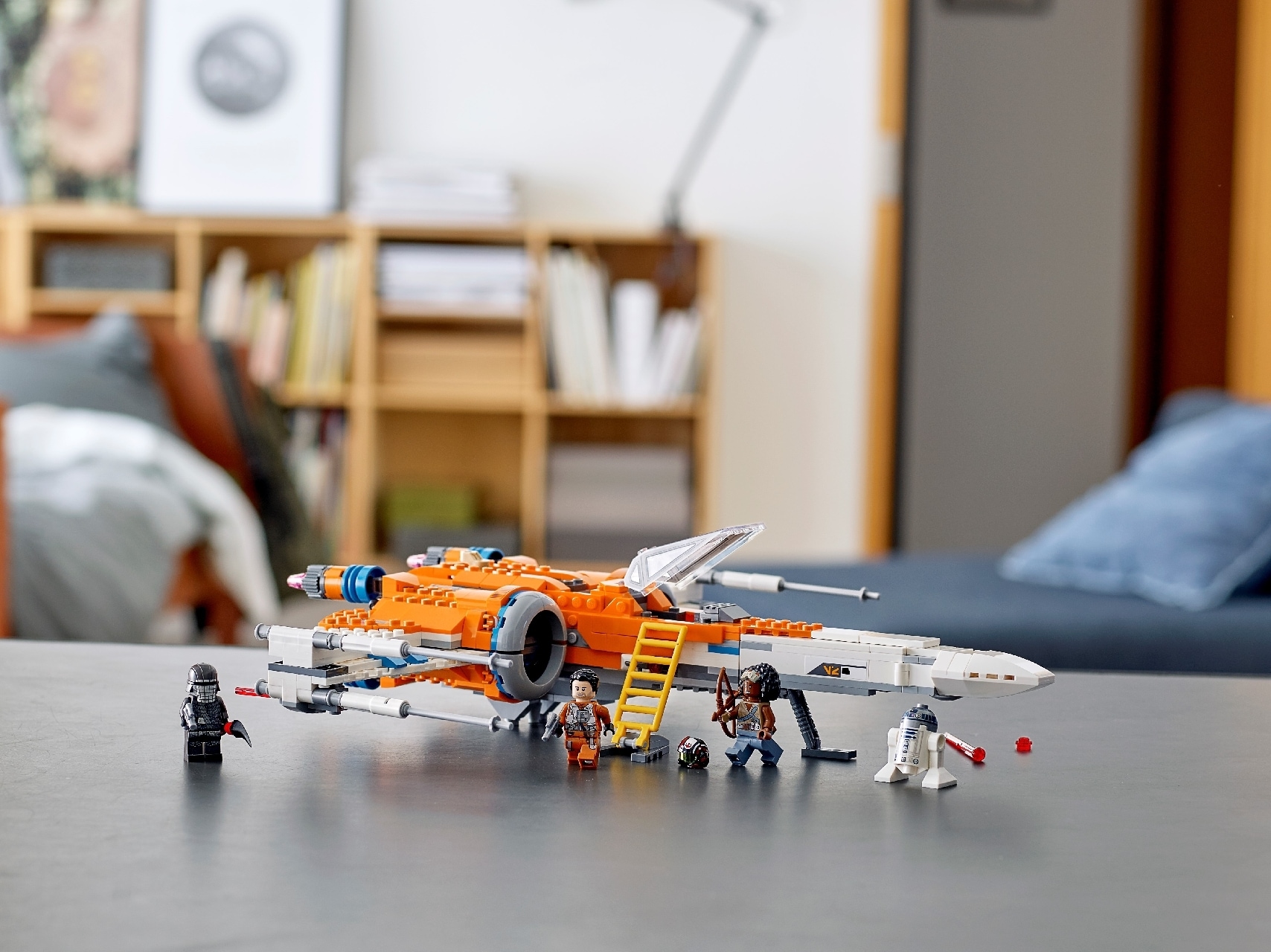 LEGO® Star Wars™ Poe Dameron's X-wing Fighter™