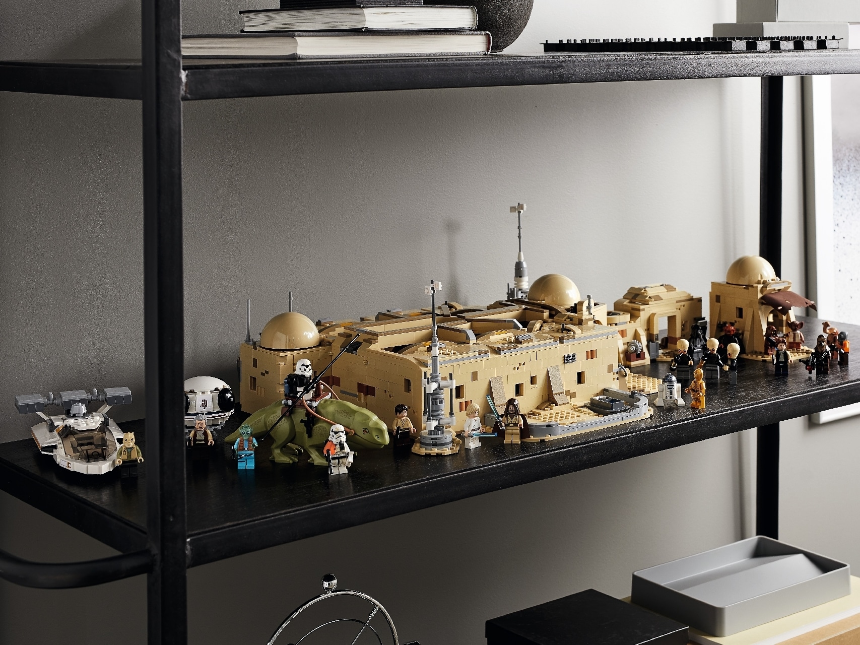 LEGO® Star Wars Mos Eisley Cantina™