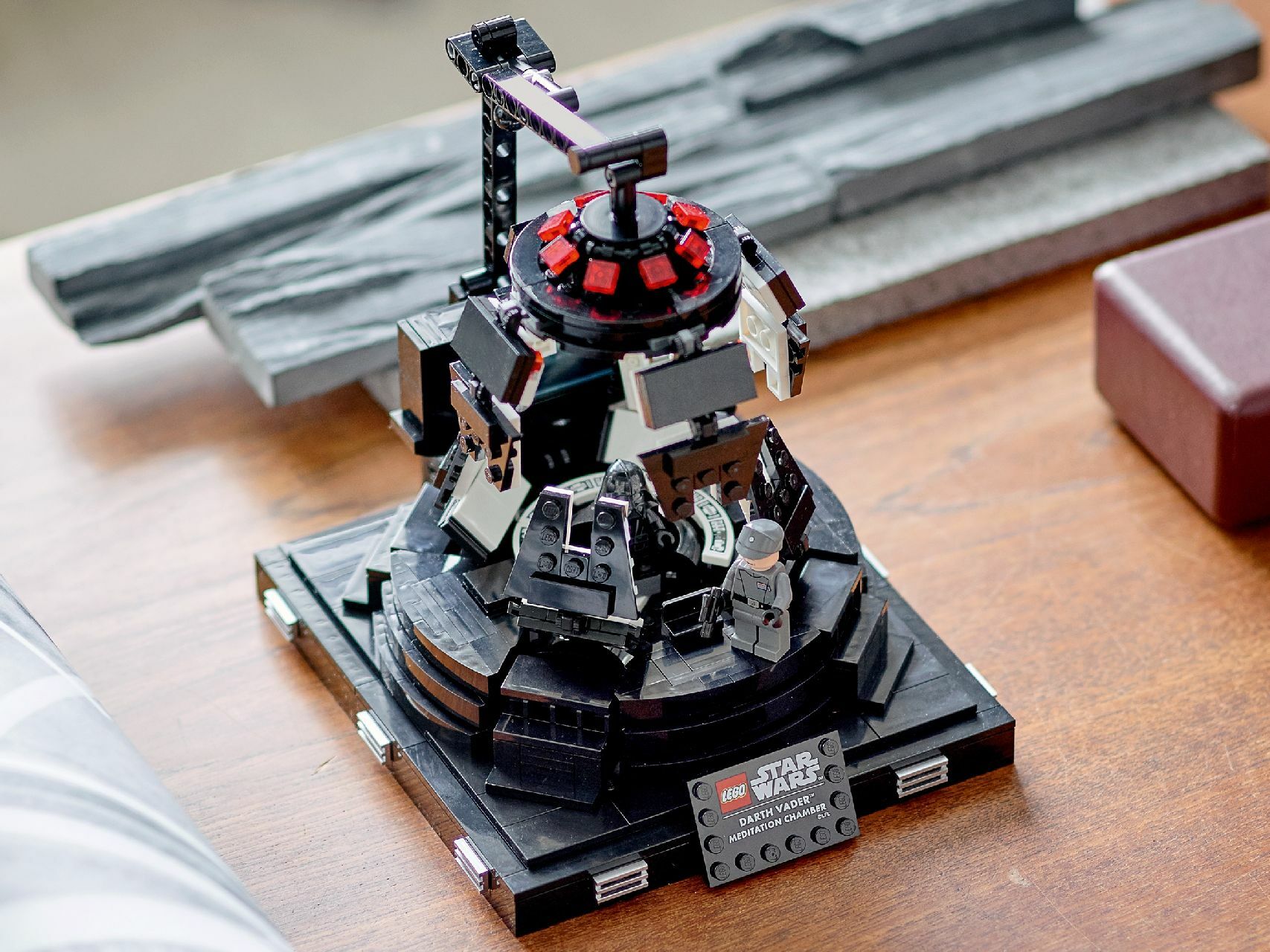 LEGO® Darth Vader™ Meditation Chamber