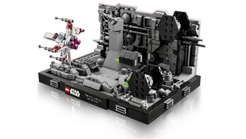 LEGO® Death Star™ Trench Run Diorama