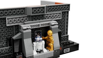 LEGO® Death Star™ Trash Compactor Diorama