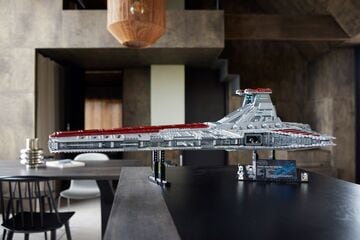 LEGO® Venator-Class Republic Attack Cruiser