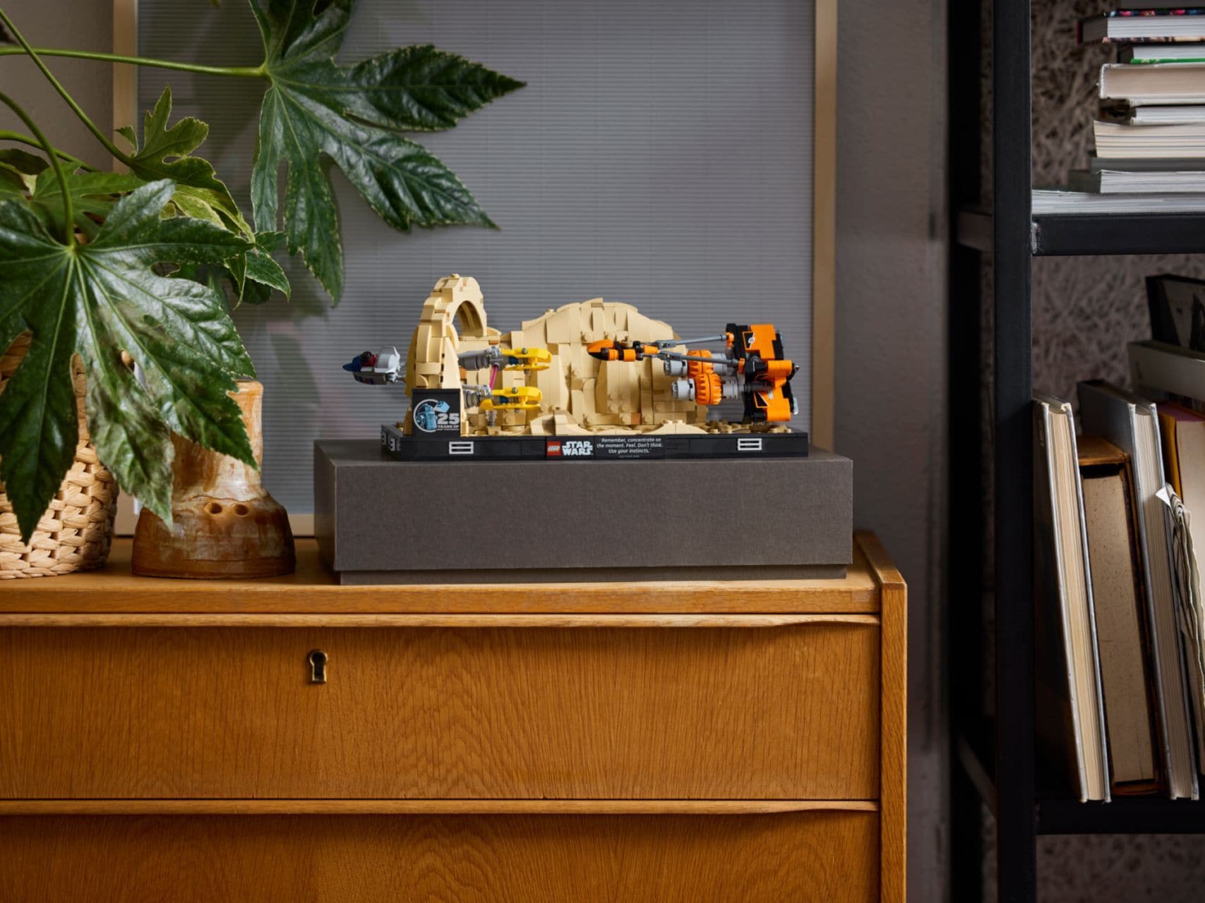 LEGO® Mos Espa Podrace™ Diorama