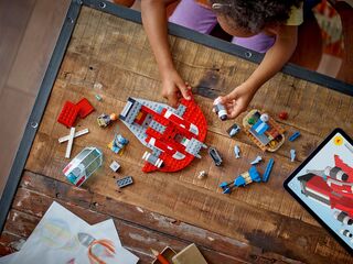 LEGO® The Crimson Firehawk™