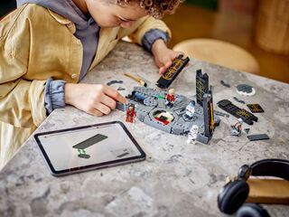 LEGO® Ahsoka Tano's Duel on Peridea