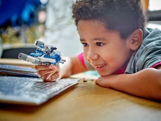 LEGO® Captain Rex™ Y-Wing™ Microfighter