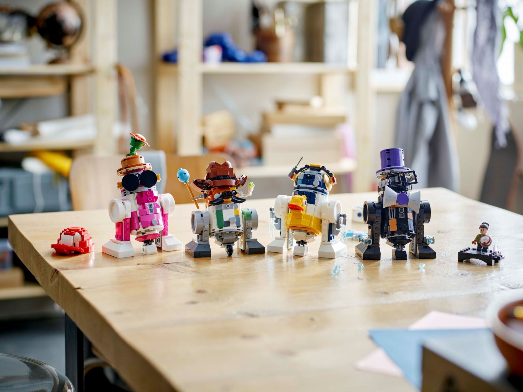 LEGO® Creative Play Droid™ Builder