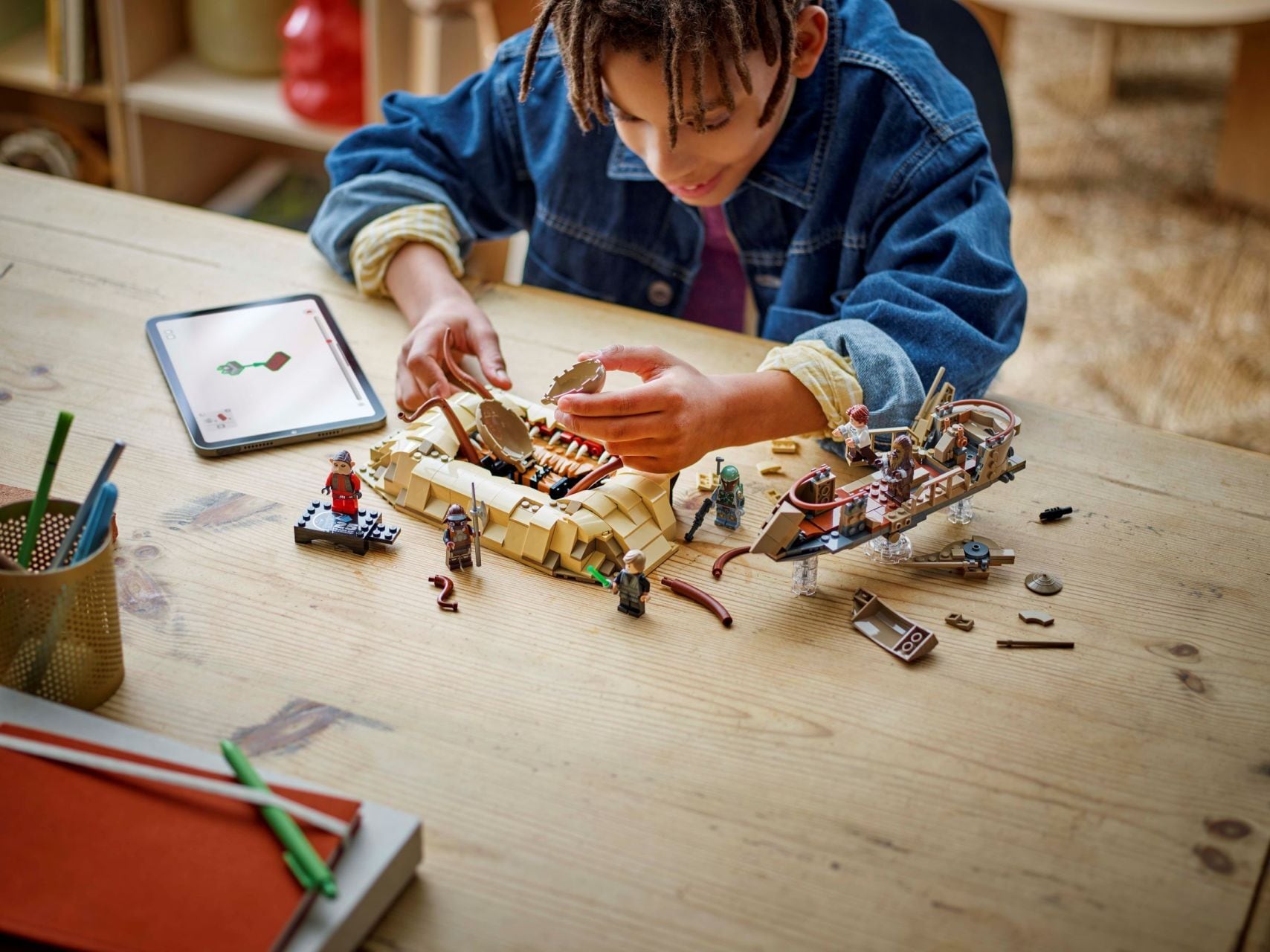 LEGO® Desert Skiff & Sarlacc Pit