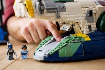 LEGO® Jango Fett's Firespray-Class Starship