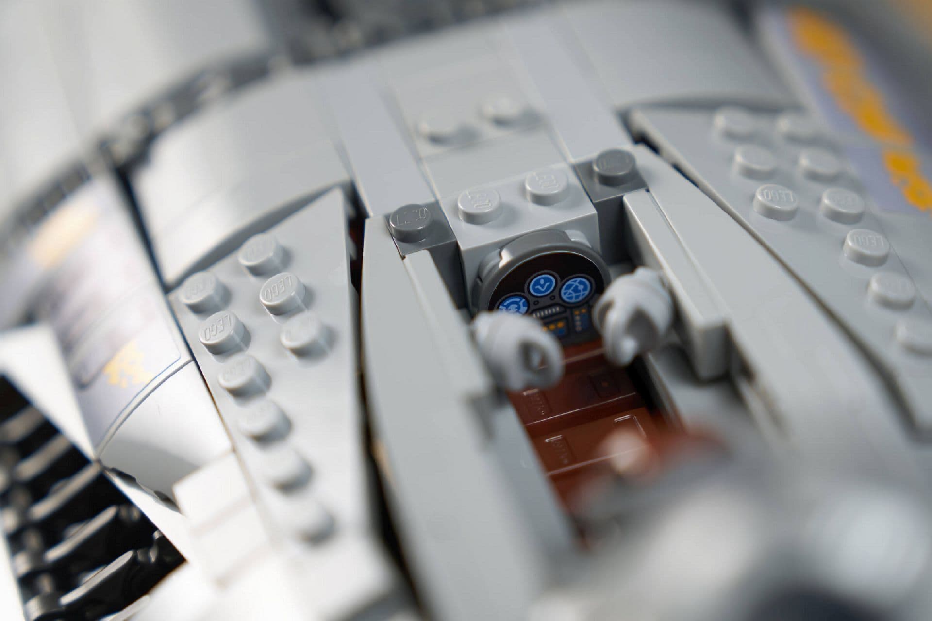 LEGO® The Mandalorian's N-1 Starfighter™