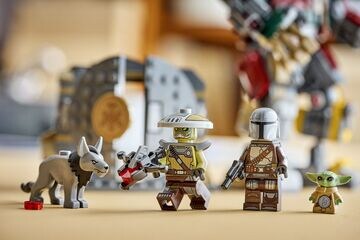 LEGO® Hutt Palace Sentry Droid Showdown
