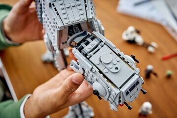 LEGO® Imperial Remnant AT-AT™ with INT-4