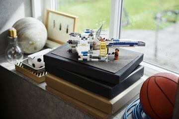 LEGO® New Republic X-Wing Starfighter™