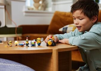 LEGO® Minions and Banana Car
