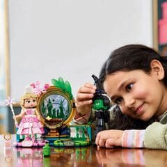 LEGO® Elphaba & Glinda Figures
