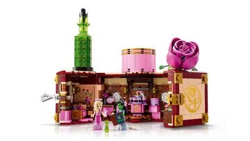 LEGO® Glinda & Elphaba's Dormitory