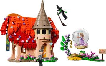 LEGO® Glinda & Elphaba Visit Munchkinland