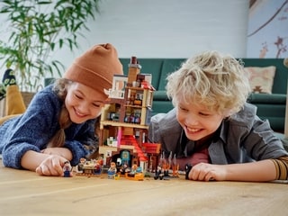 LEGO® Harry Potter™ Attack on the Burrow