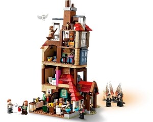 LEGO® Harry Potter™ Attack on the Burrow