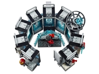 LEGO® Marvel Avengers Iron Man Hall of Armor