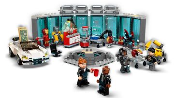 LEGO® Iron Man Armory