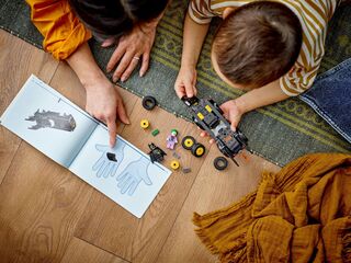 LEGO® Batmobile™ Pursuit: Batman™ vs. The Joker™