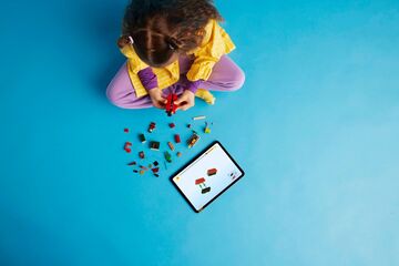 ليغو® الرجل الحديدي مع الدراجة وهالك